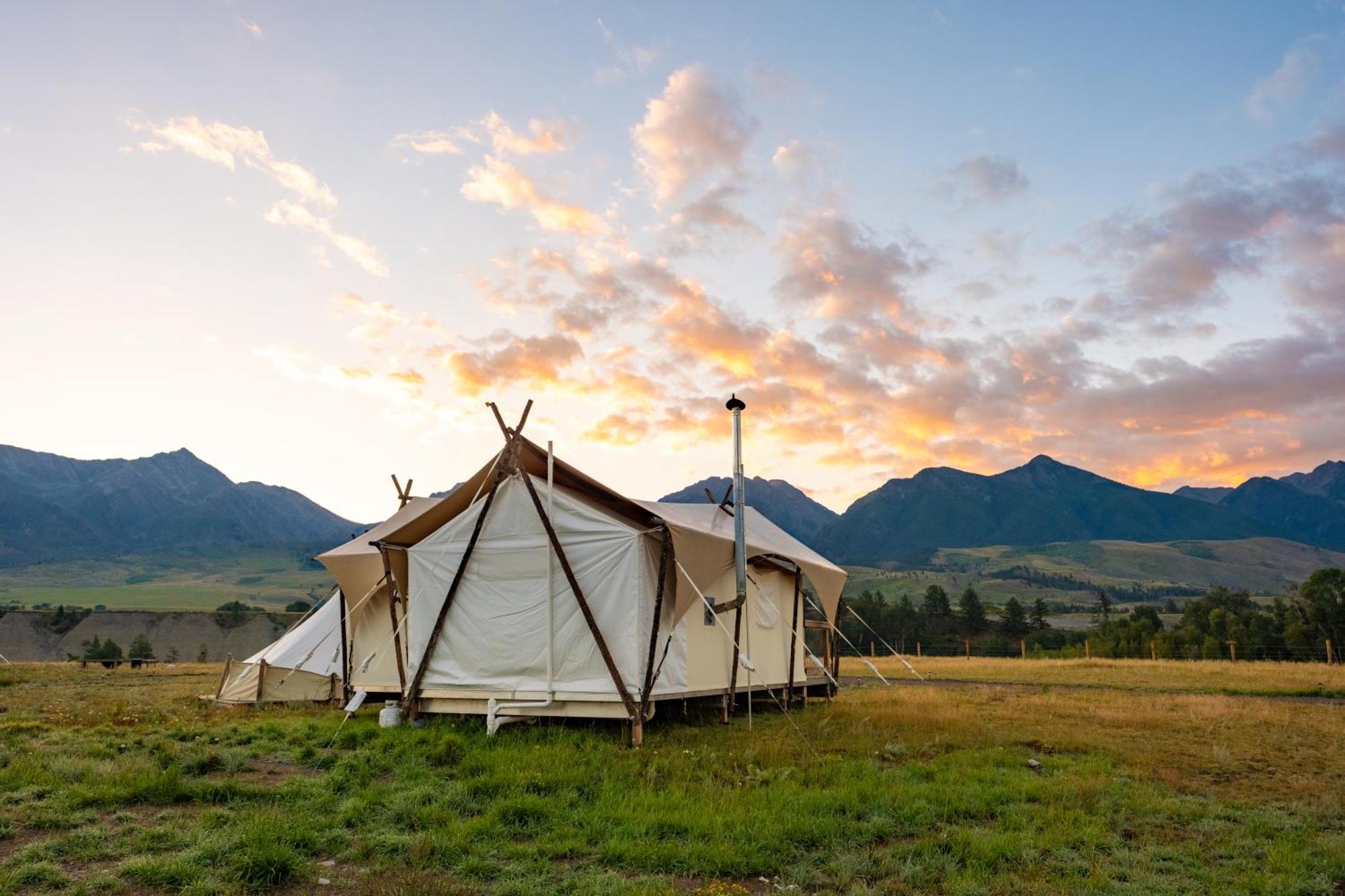 Under Canvas North Yellowstone - Paradise Valley Livingston Esterno foto