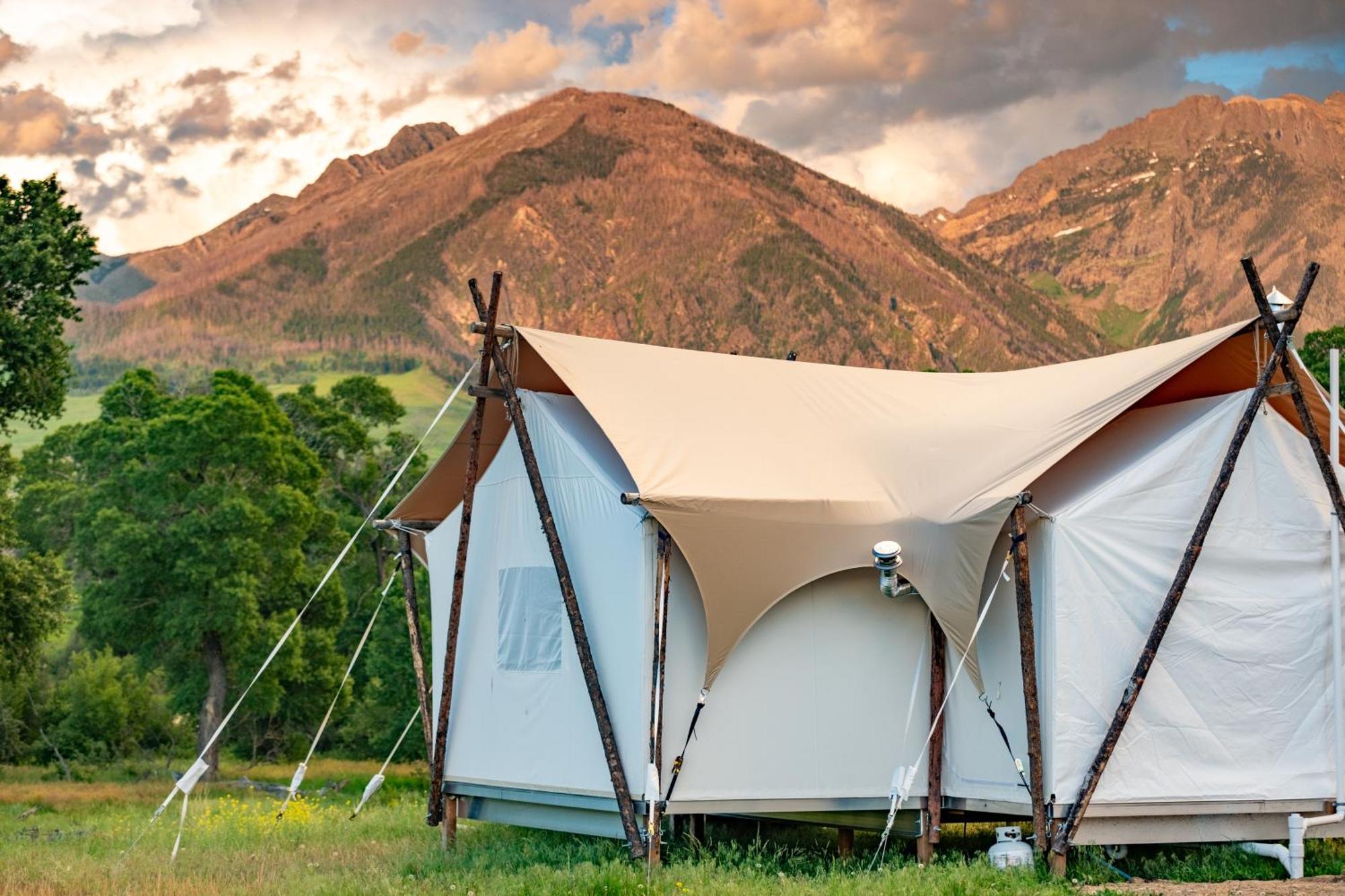 Under Canvas North Yellowstone - Paradise Valley Livingston Esterno foto